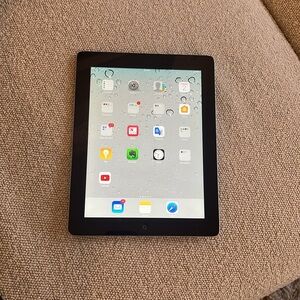 iPad Model 4 / WiFi / 32GB